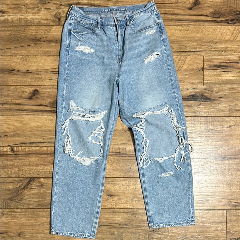 American Eagle Light Blue Distressed Jeans
